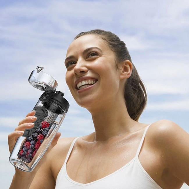 Portable Fruit Infuser Juice Shaker